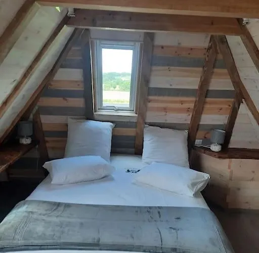 Chalet Location D'un Buron Sur L'aubrac